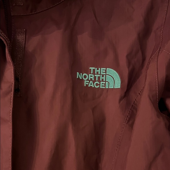 The North Face Burgundy Jacket with Turquoise Details - Picture 2 of 4